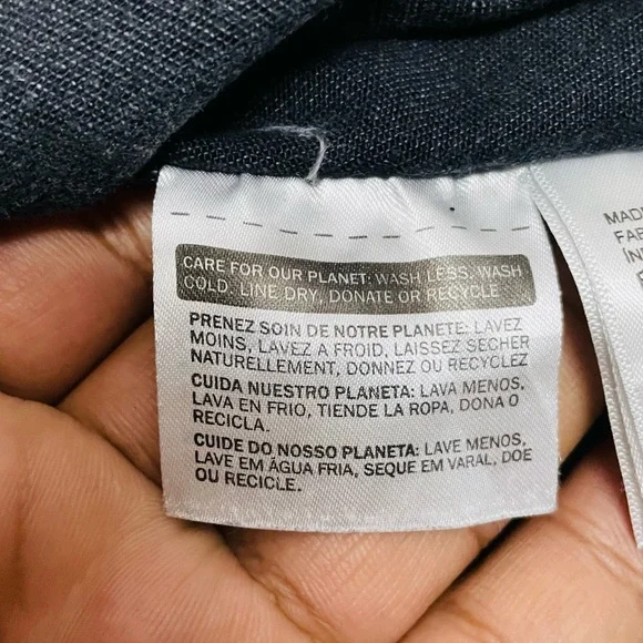 LEVI’S Authentic Charcoal black denim shirt for women’s - Picture 7 of 8